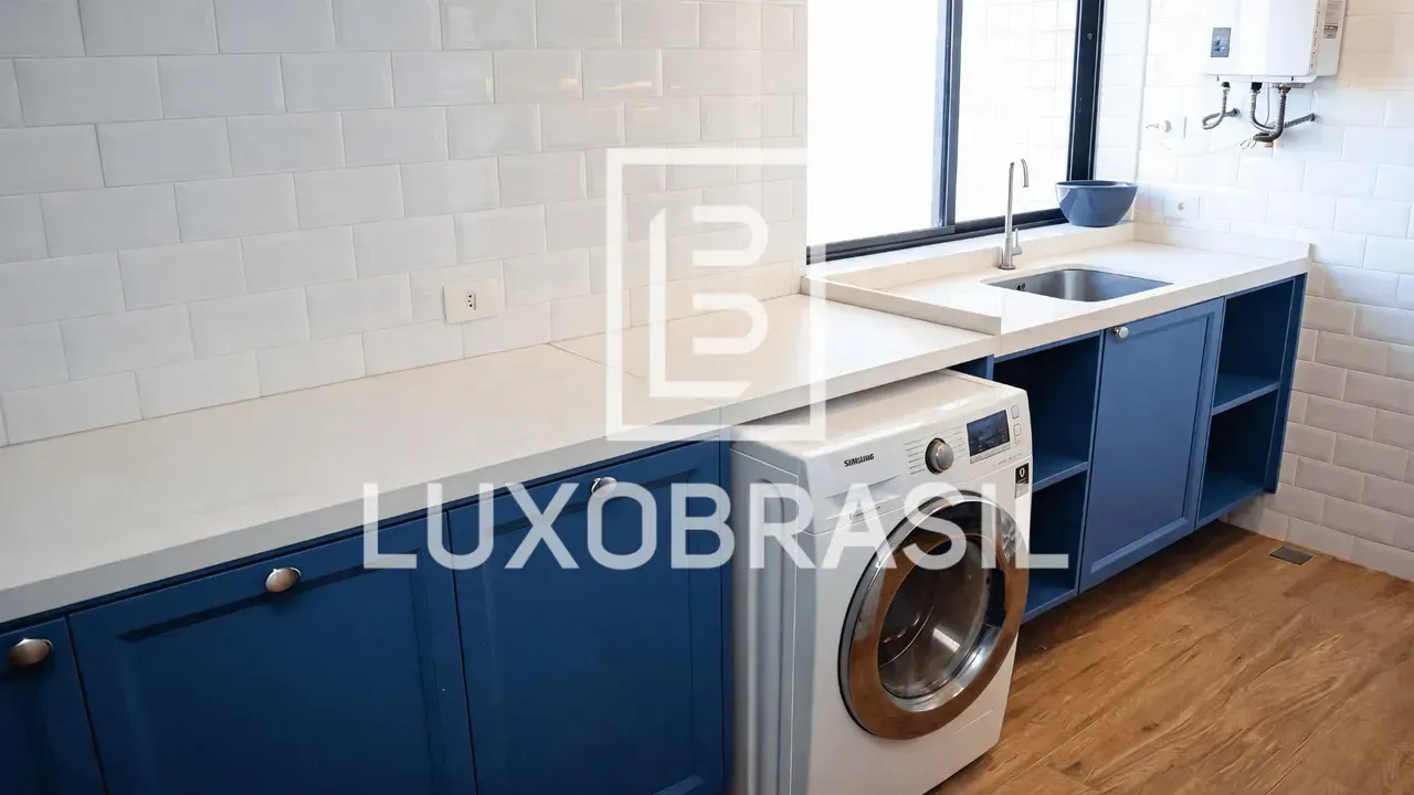 Furnished 3-bedroom apartment with open-plan kitchen — photo 12