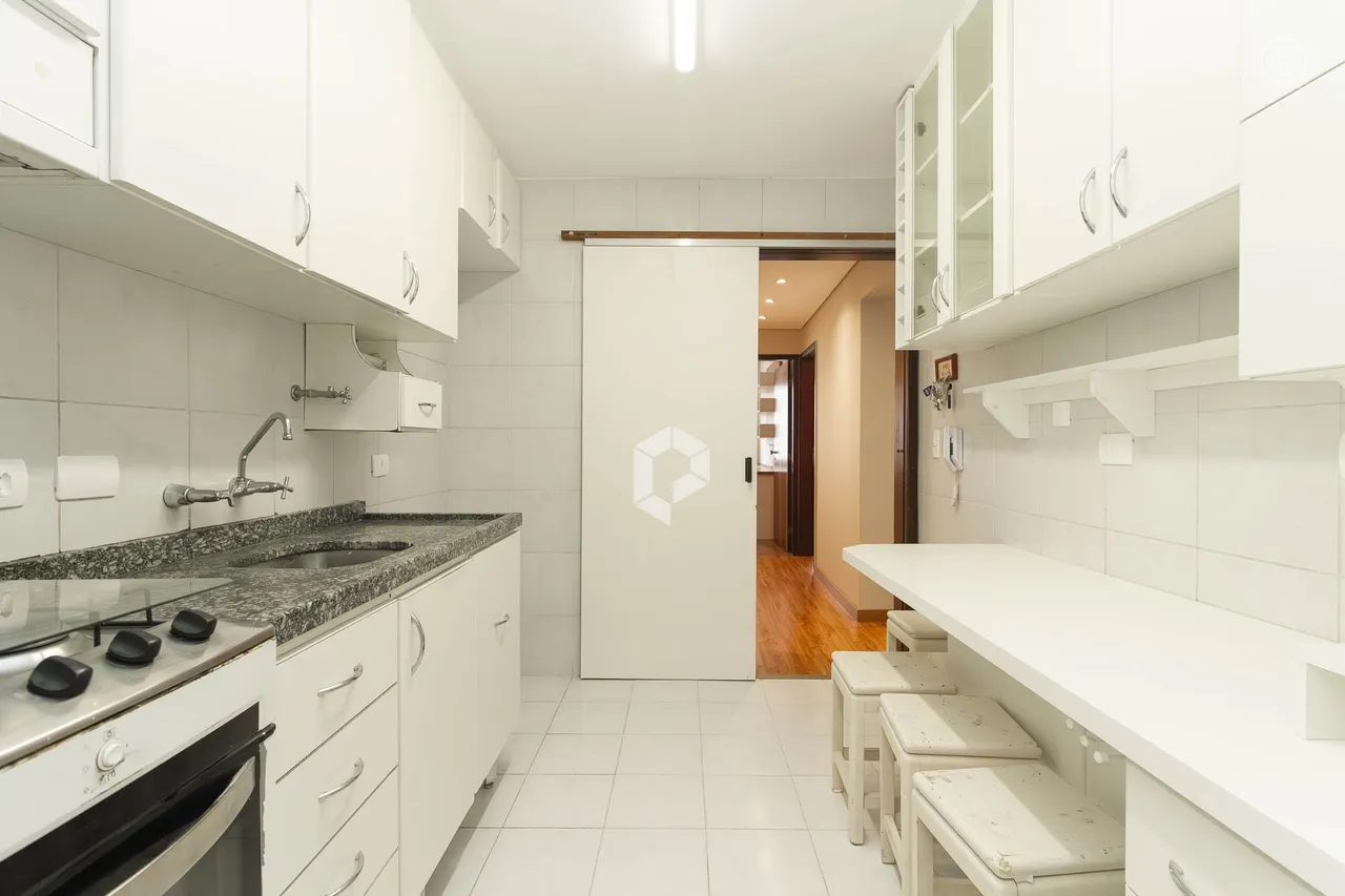 3-bedroom apartment with 2 parking spaces and 130 m² — photo 5