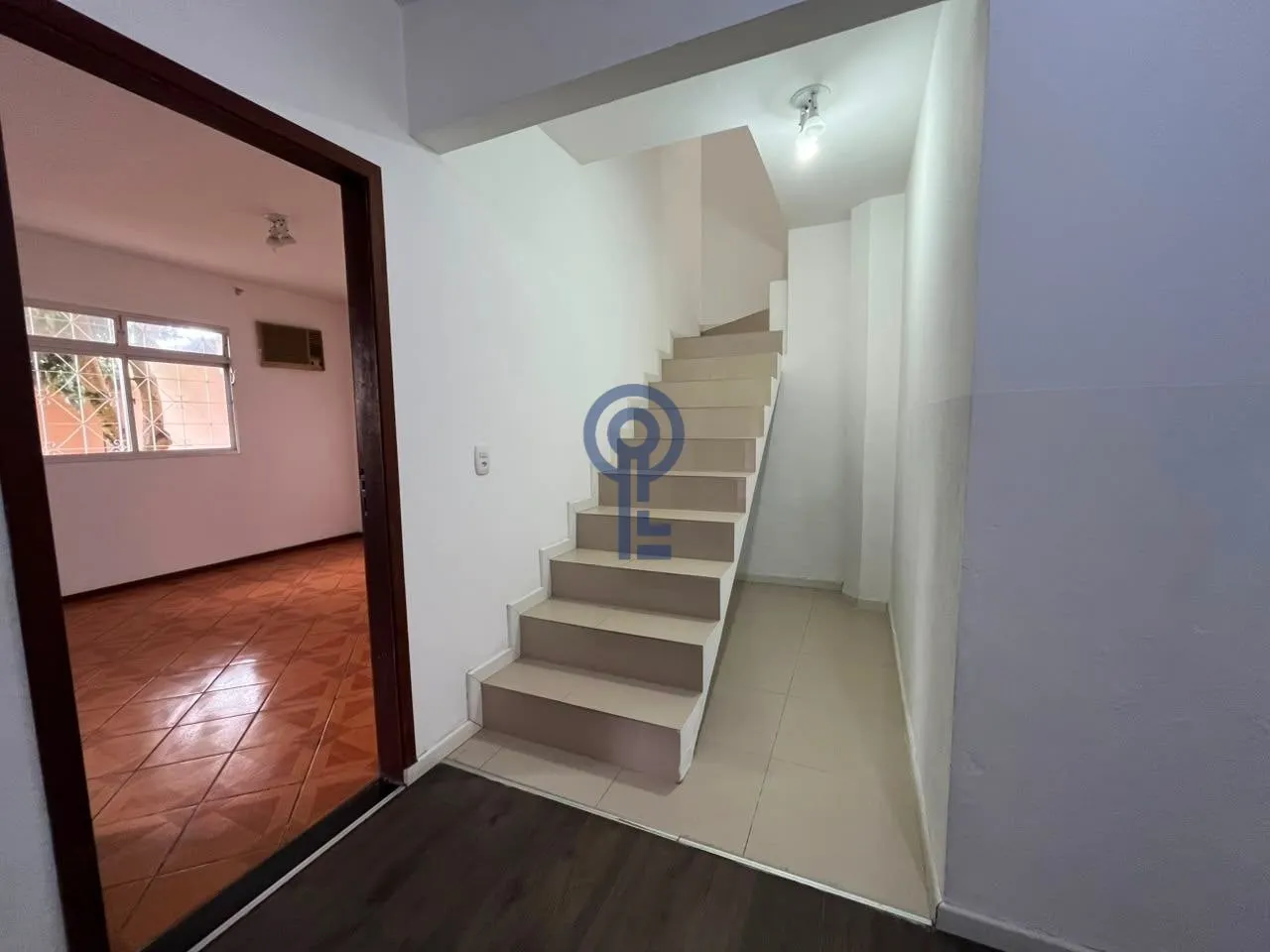 Furnished house, 200 m², with a walk-in closet — photo 22