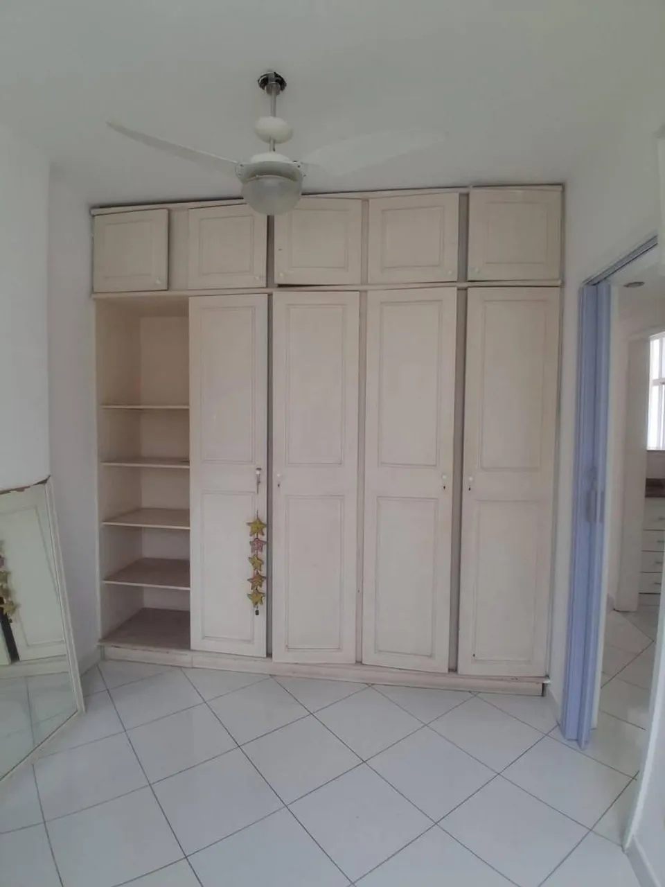 2-bedroom apartment in a building with a gym — photo 3