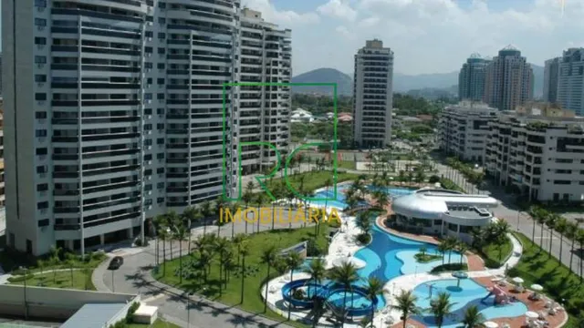 Penthouse with 3 bedrooms and 274 m², glass balcony — photo 16