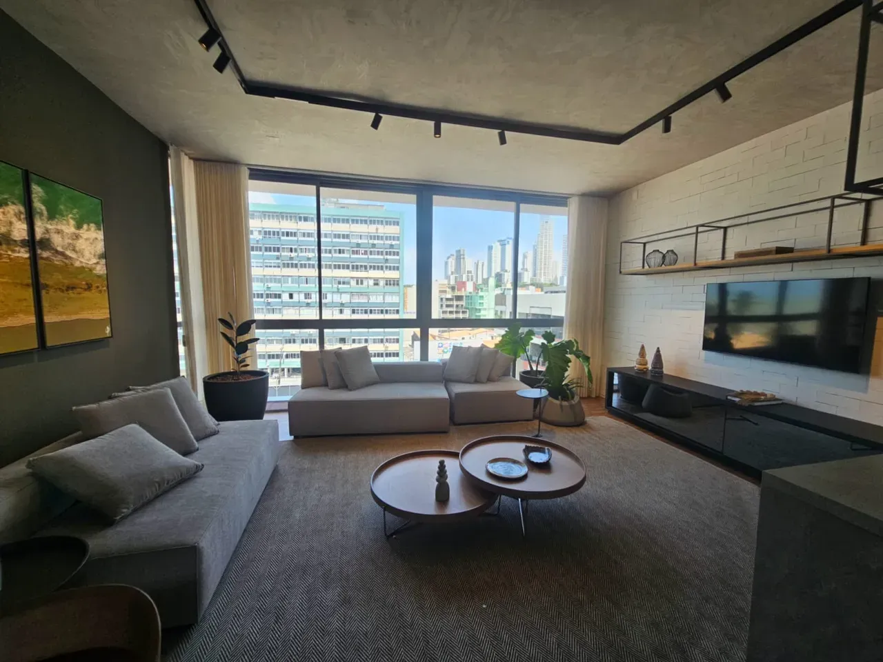 136 m² apartment with 3 en-suite bedrooms and 2 parking