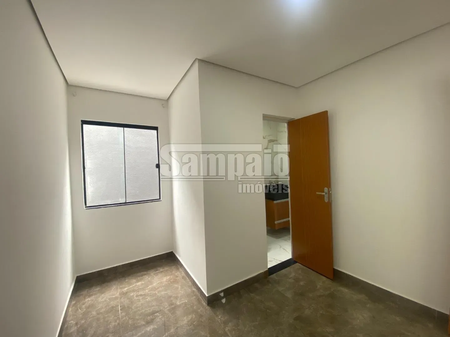 3-bedroom house, 1 with its own bathroom, 215 m² — photo 9