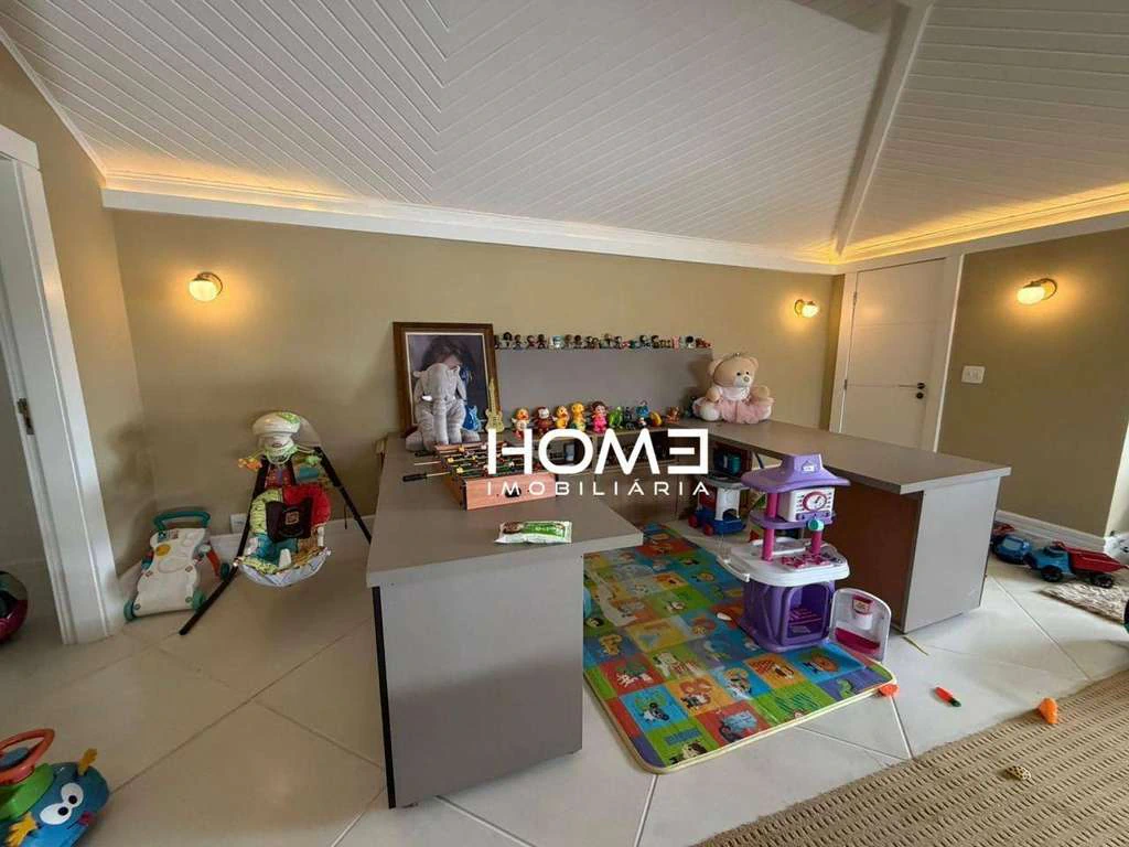 Furnished house with 6 en-suite bedrooms and 10 baths — photo 24