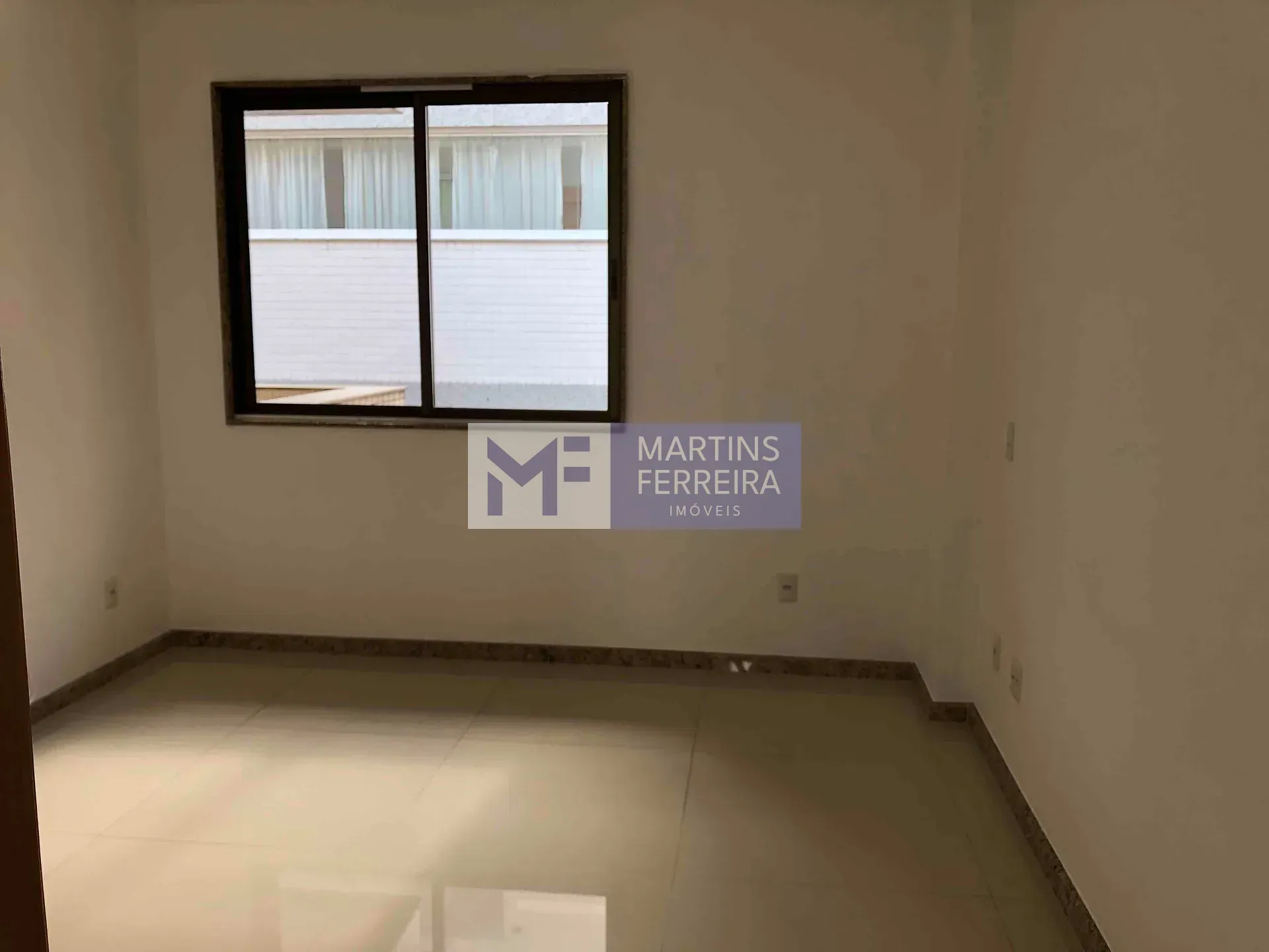 Apartamento no 1º andar com varanda envidraçada — photo 5
