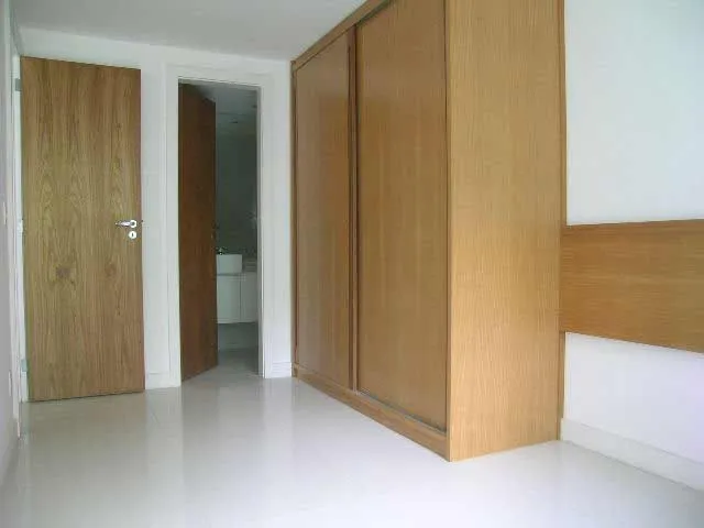 Apartment with 3 bedrooms and 5 bathrooms, closed kitchen — photo 5