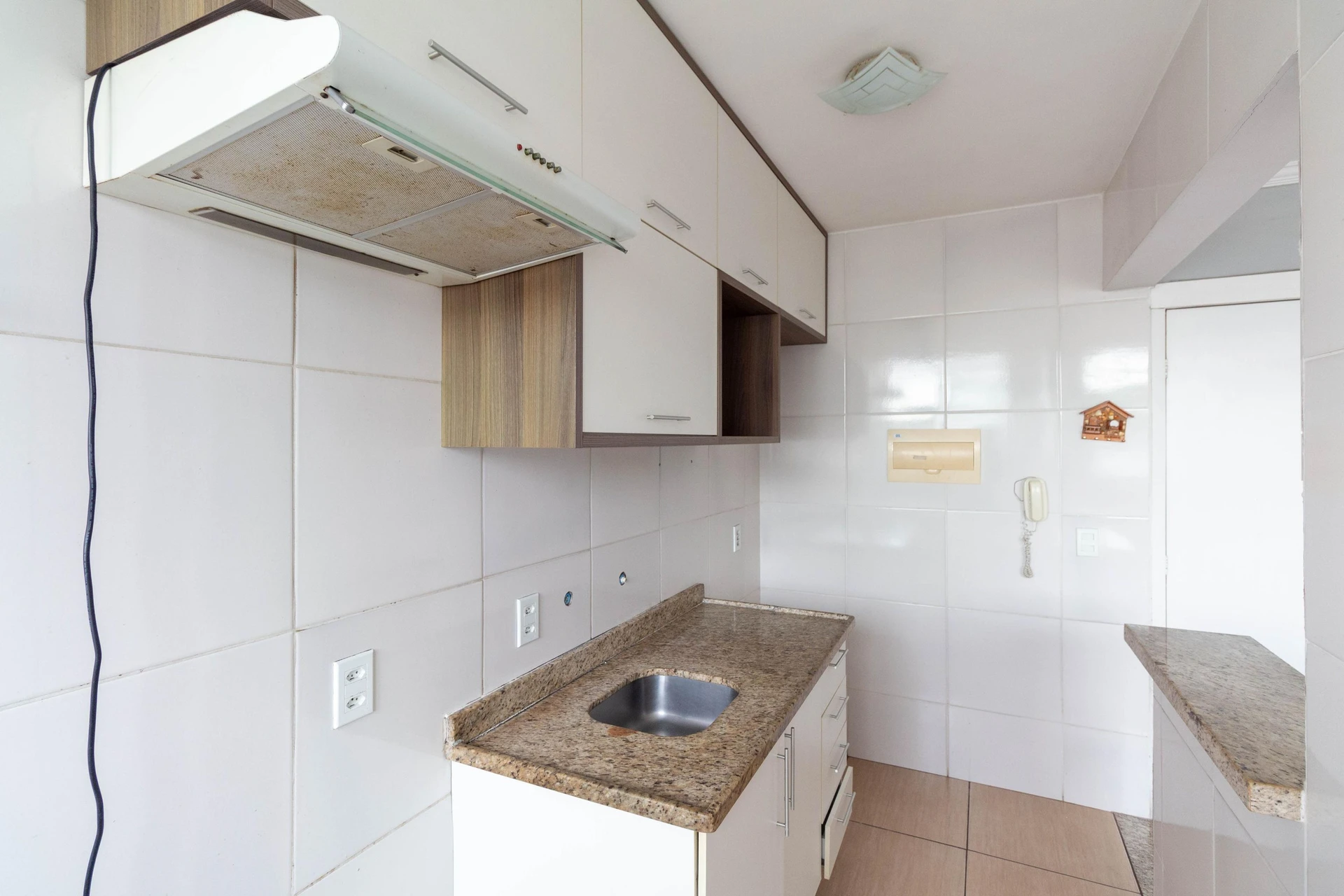 2-bedroom apartment with a grill on the balcony — photo 55