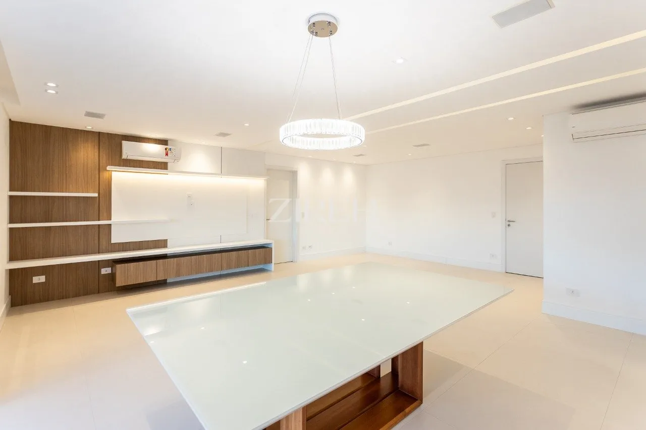 Apartment with 3 en-suite bedrooms and BBQ balcony — photo 6