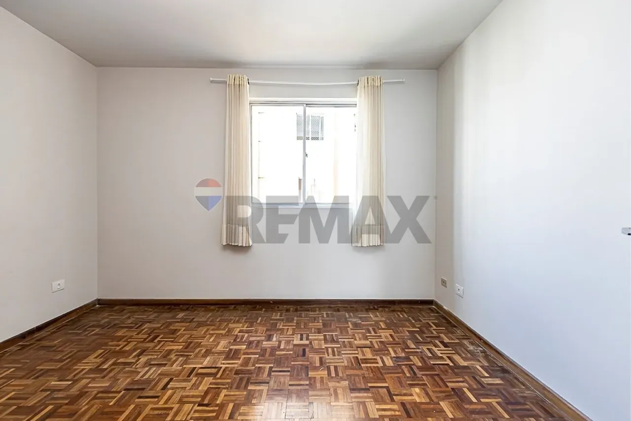 94 m² apartment with a washing machine and a home office — photo 5