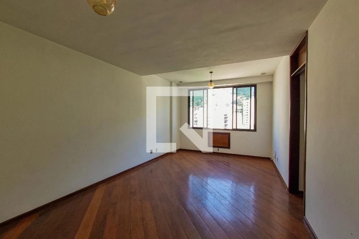 Home office in a 5-bedroom apartment, 127 m² — photo 21