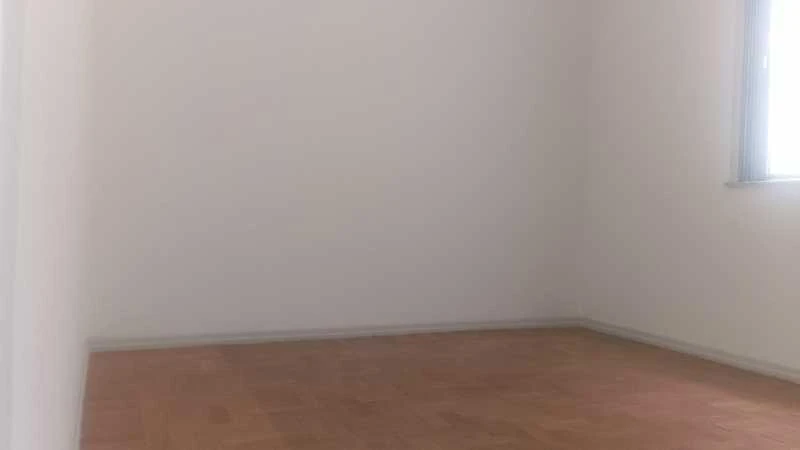 Квартира з 2 спальнями та дерев'яною підлогою або ламінатом — photo 12