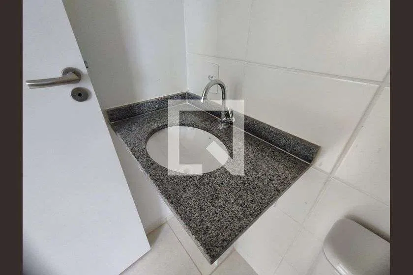 Apartamento con 2 dormitorios, 52 m² y balcón — photo 2