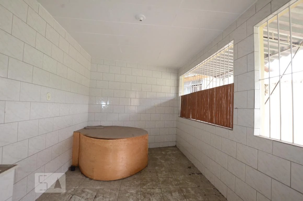 Casa sem mobília com 2 quartos, quintal e varanda — photo 35