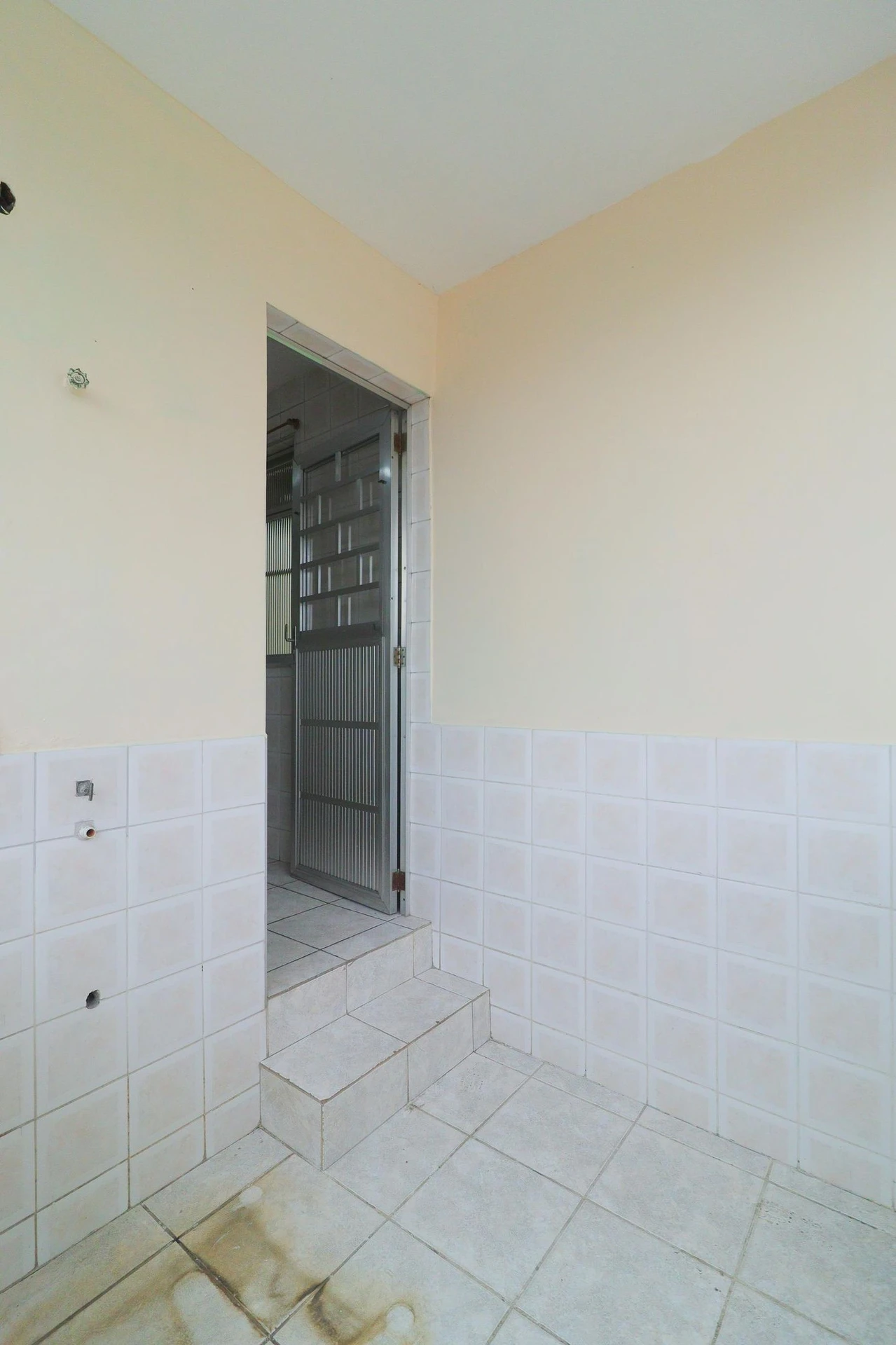 Rental apartment with 2 bedrooms and 2 bathrooms — photo 27