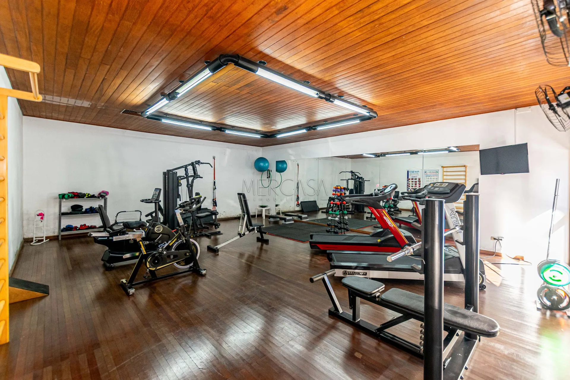 Apartamento com 3 quartos, 5 banheiros e 4 vagas — photo 61