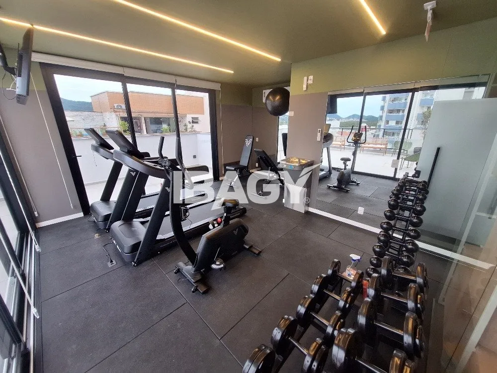 Furnished 50 m² studio with 1 parking space and 1 bath