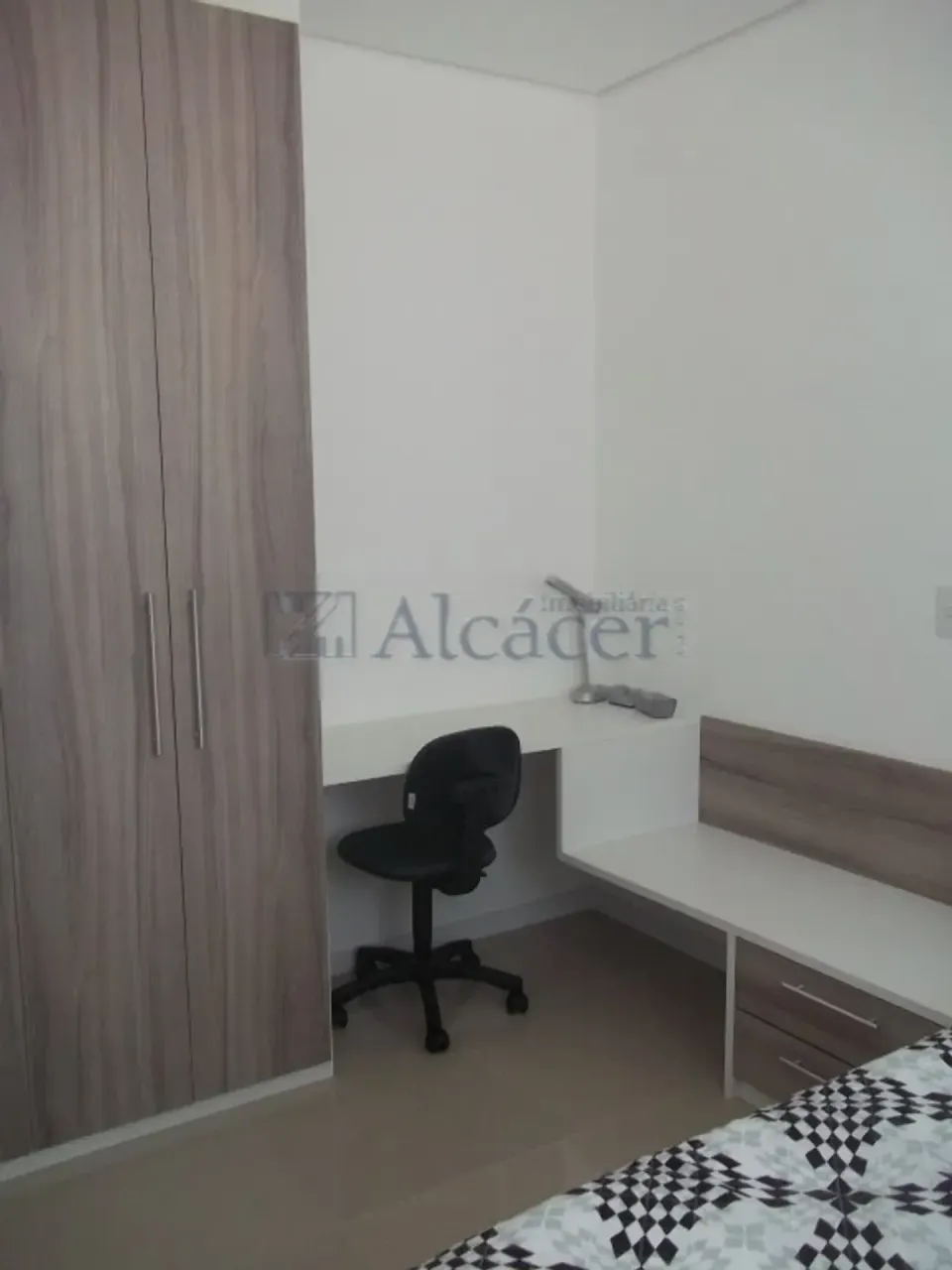 Apartamento de 1 dormitorio con oficina en casa y 1 plaza — photo 4