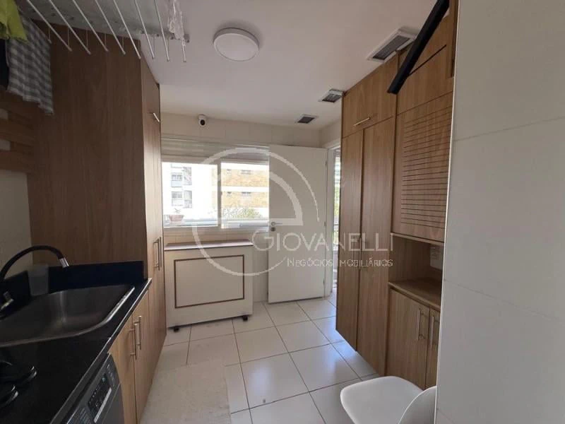Apartamento de 227 m² com varanda e 5 quartos — photo 9
