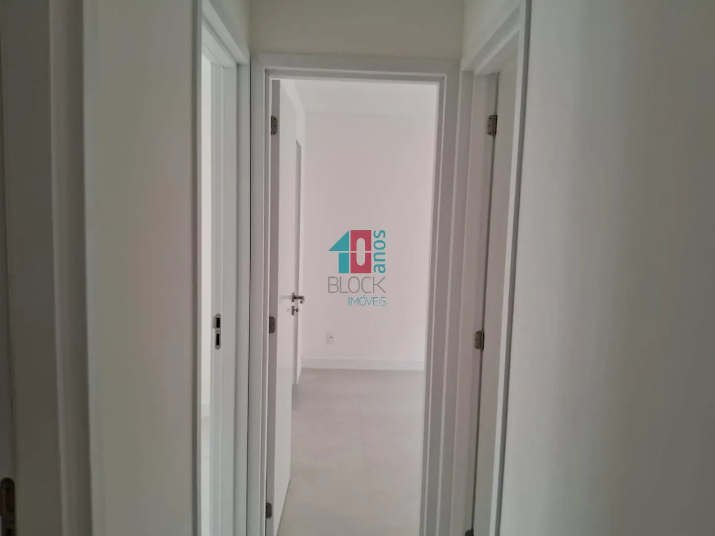 Квартира: 3 спальні, 1 з власною ванною кімнатою, 84 м² — photo 27