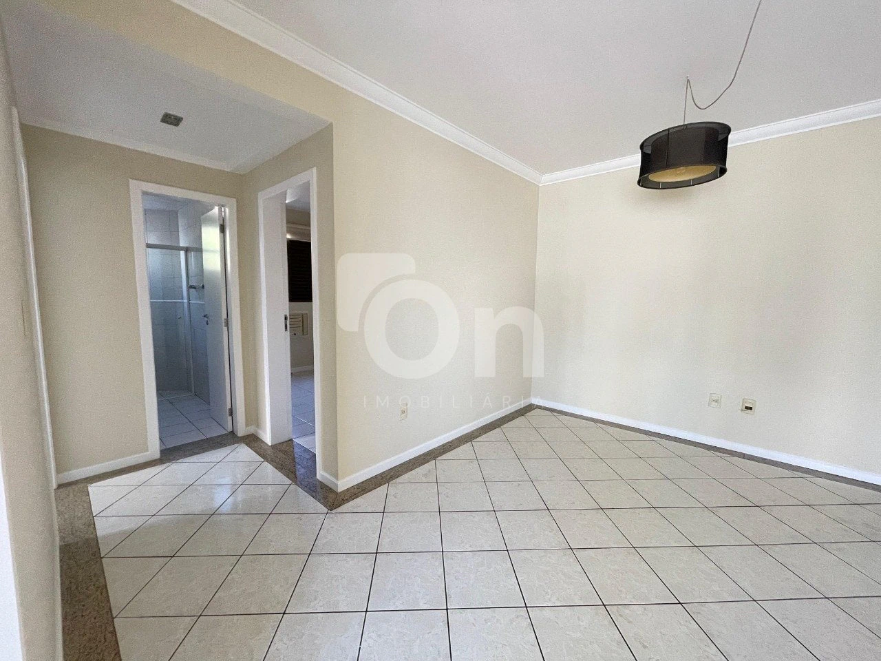 2-bedroom apartment with a home office in Florianópolis — photo 18