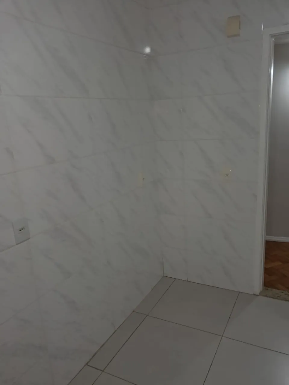 Apartment, 85 m², with wood or laminate floors — photo 14