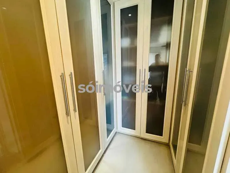 Furnished apartment, 207 m², with floor-to-ceiling windows — photo 7