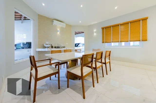Condominium house with 5 bedrooms and 5 bathrooms — photo 7