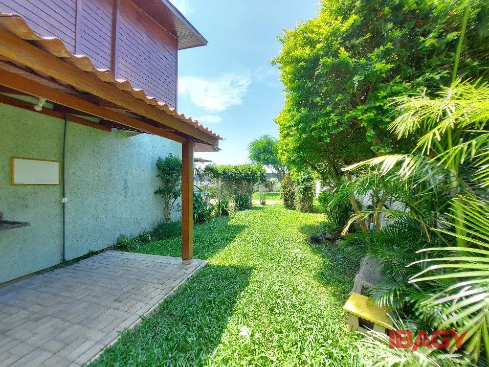1-bedroom house with open-plan kitchen and 55 m² — photo 24