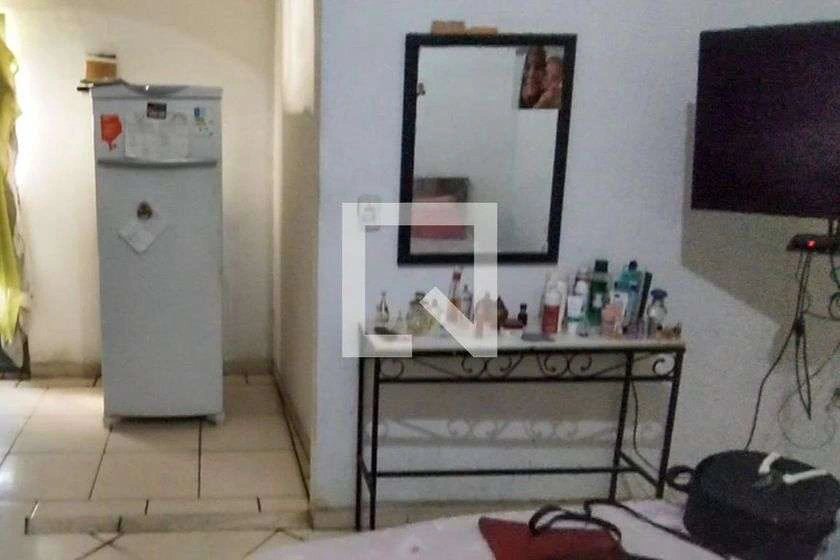 28 m² studio with kitchenette and electric shower — photo 8