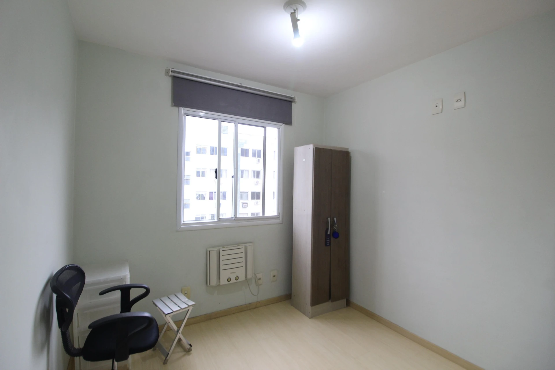 Apartamento mobiliado com 2 quartos e varanda — photo 6