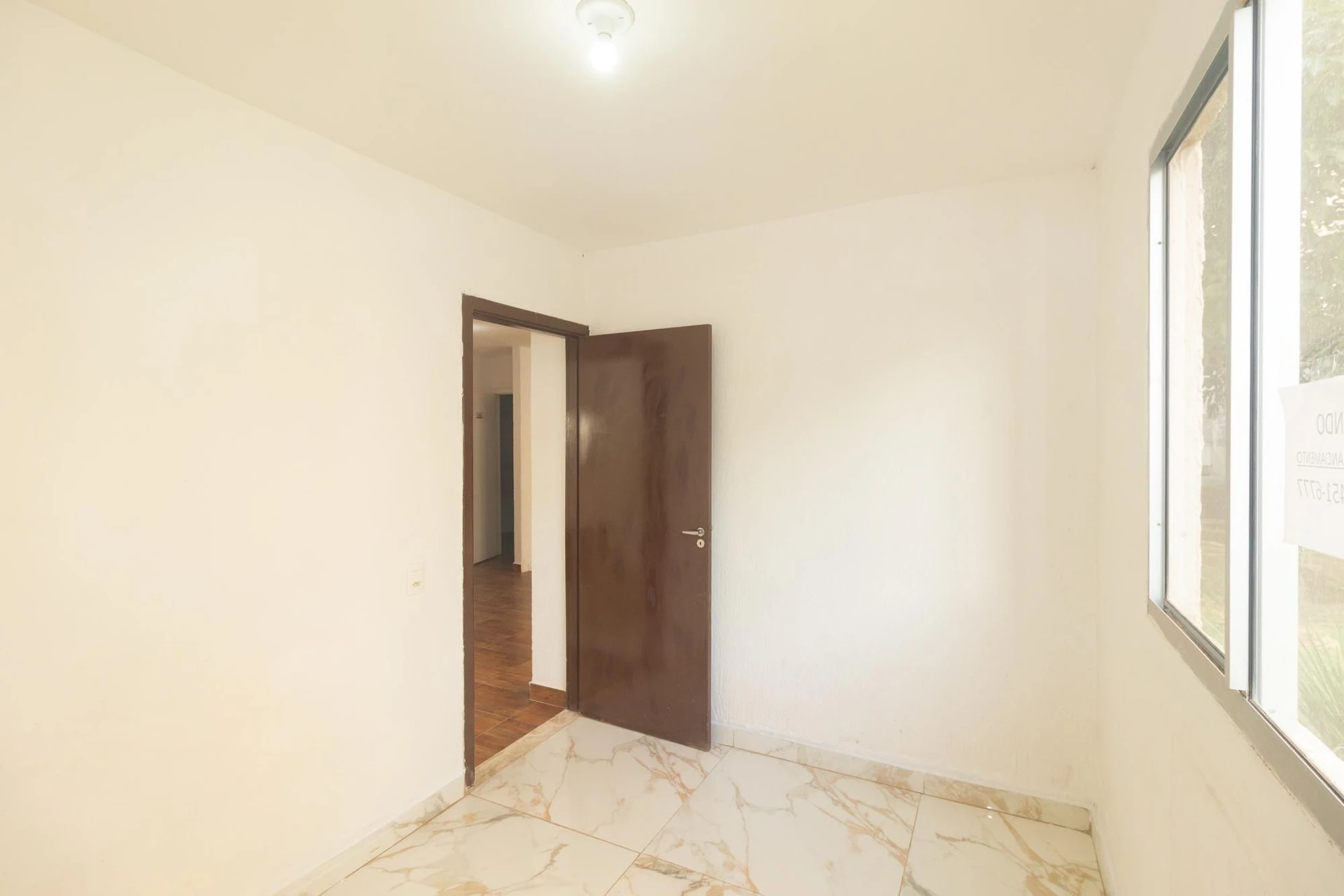 Apartment with 2 bedrooms and a kitchenette stove — photo 33