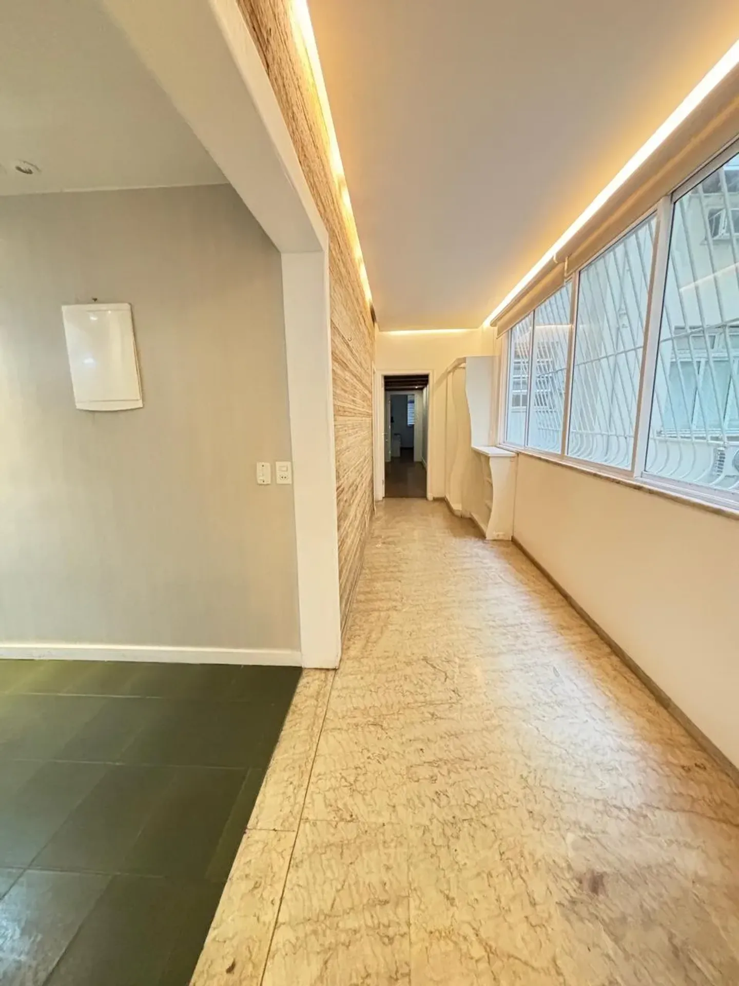 Apartamento sem mobília com ar-condicionado e 4 quartos — photo 36