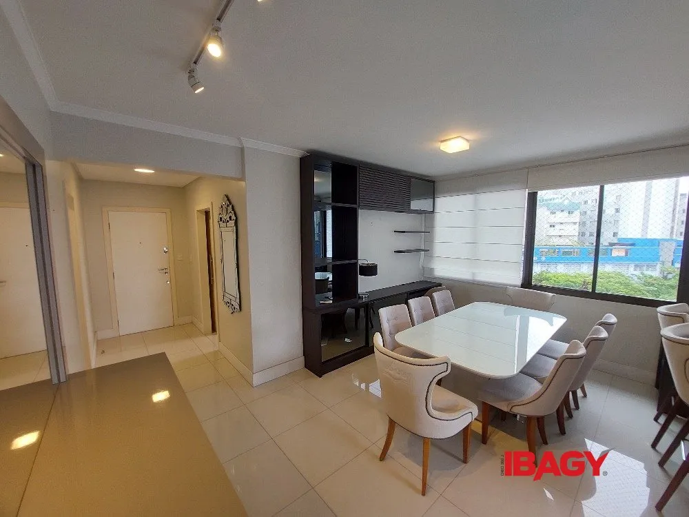 Furnished apartment, 146 m², with a home office — photo 10