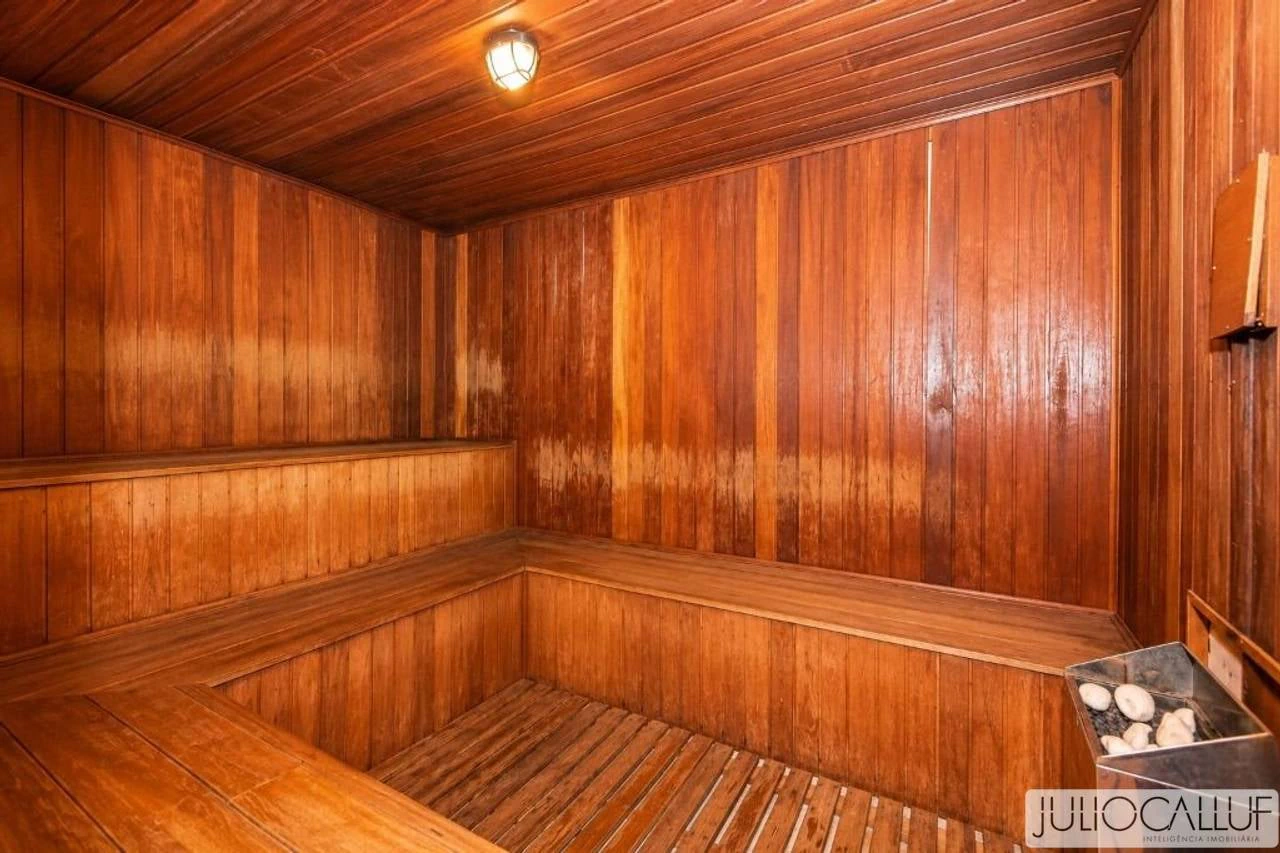 Private pool in a one-bedroom apartment, 40 m² — photo 26