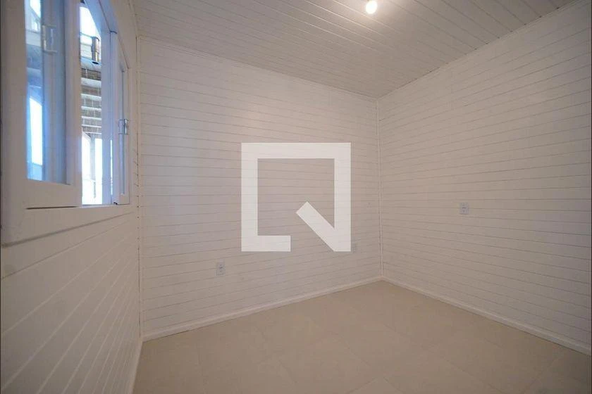 One-bedroom, 24 m² house in Florianópolis — photo 8