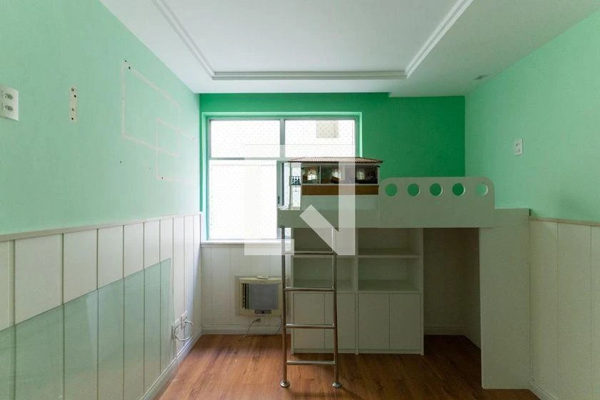 Home office in a 2-bedroom apartment, 105 m² — photo 9