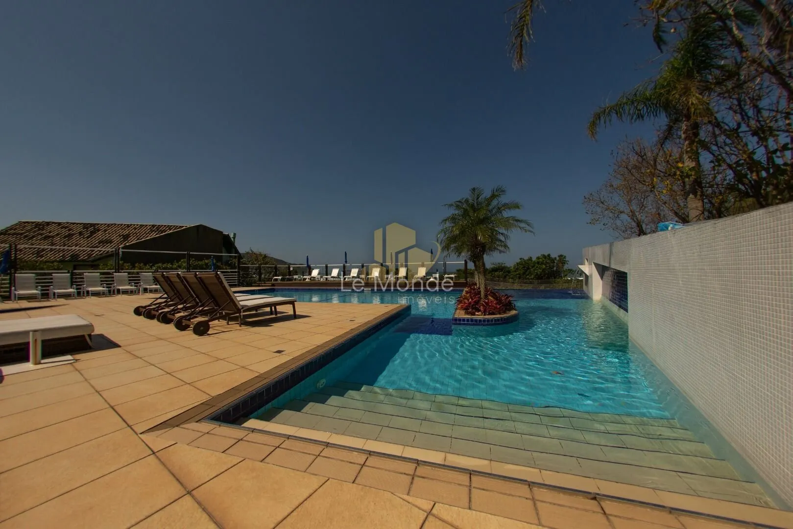 Apartamento amueblado con 4 dormitorios y 382 m² — photo 10