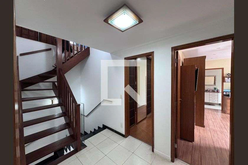 Condo house with 6 en-suite bedrooms and private garden — photo 21