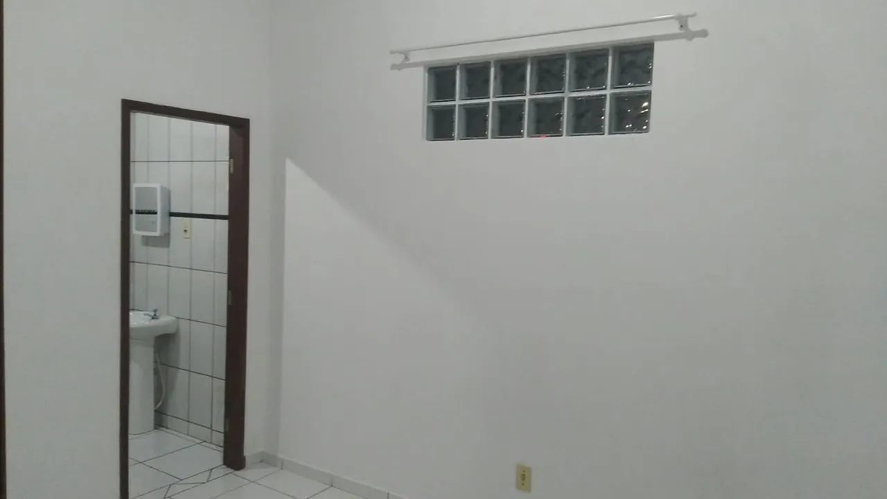 One-bedroom, 30 m² apartment in Florianópolis — photo 11