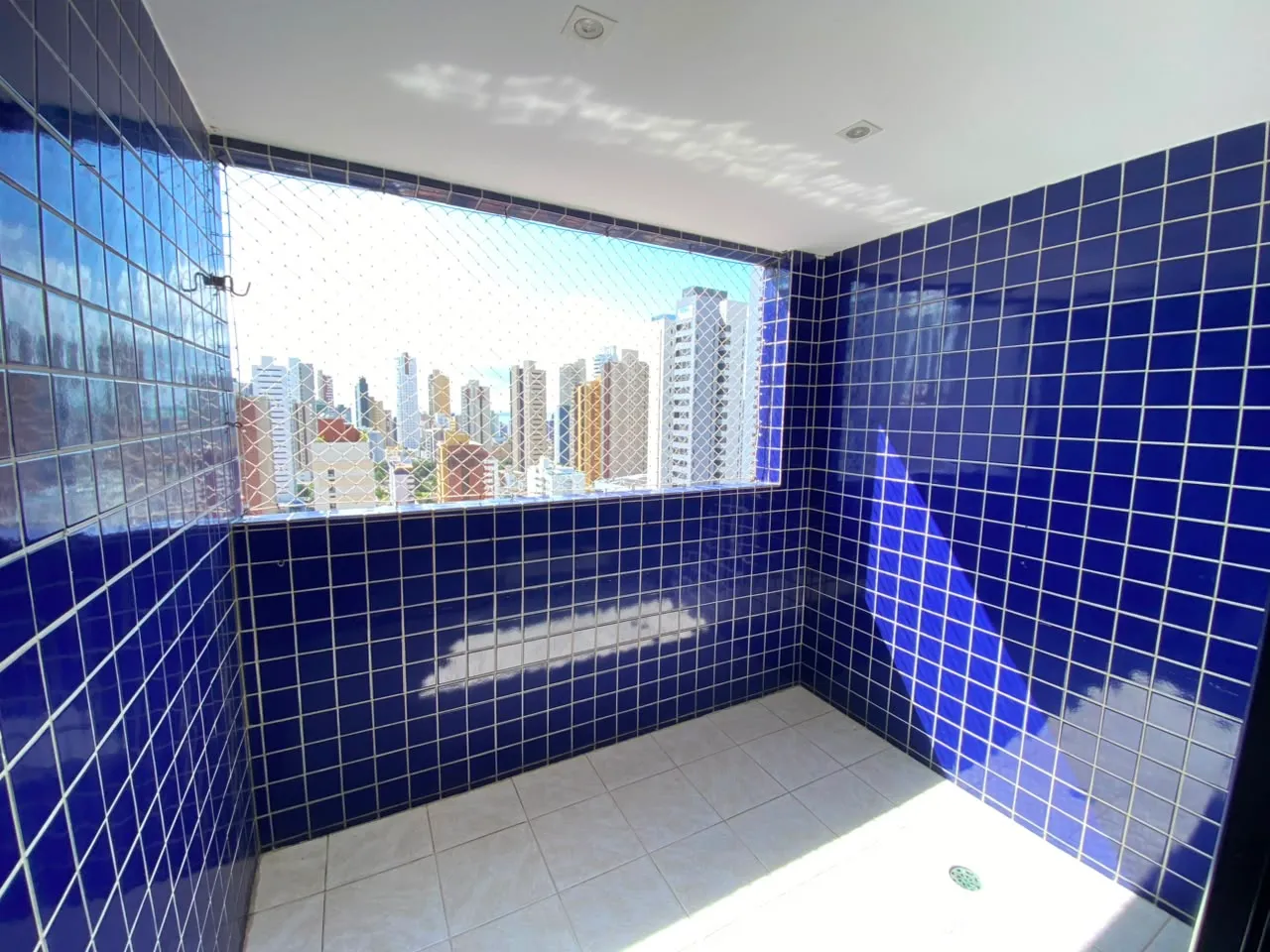 Квартира з 3 спальнями 86 м² із люкс-ванною та 2 паркомісцями — photo 7