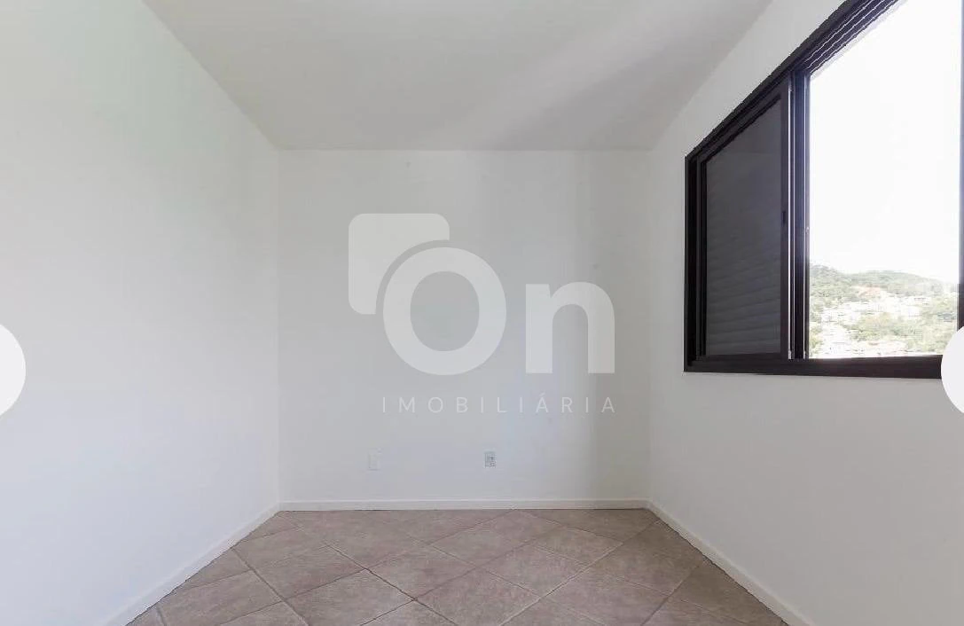 3-bedroom apartment, 1 with its own bathroom, 150 m² — photo 7
