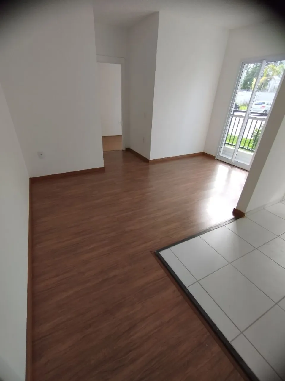 1-bedroom apartment with a balcony and 1 parking space