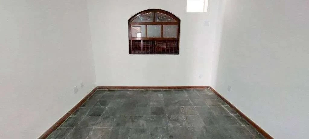 3-bedroom house with a bathtub in Rio de Janeiro — photo 13