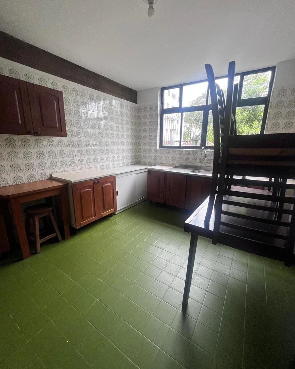 4-bedroom apartment with a home office in Curitiba — photo 13