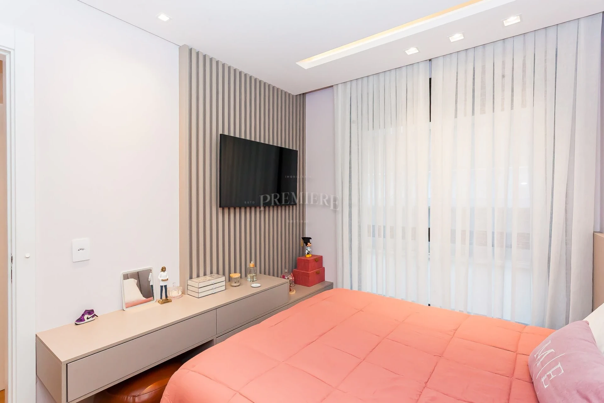 4-bedroom house with a home office in Curitiba — photo 13
