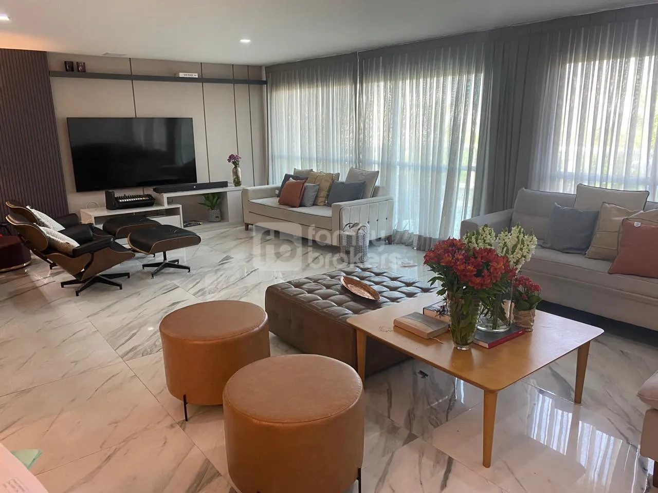 Apartamento duplex mobiliado com 4 quartos e 180 m² — photo 3