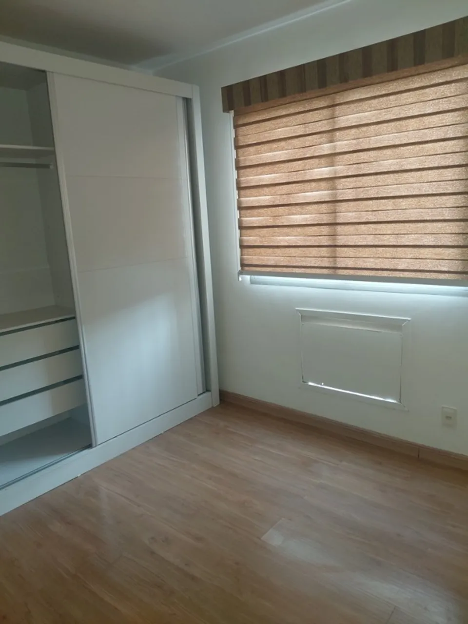 Apartment, 55 m², with wood or laminate floors — photo 7