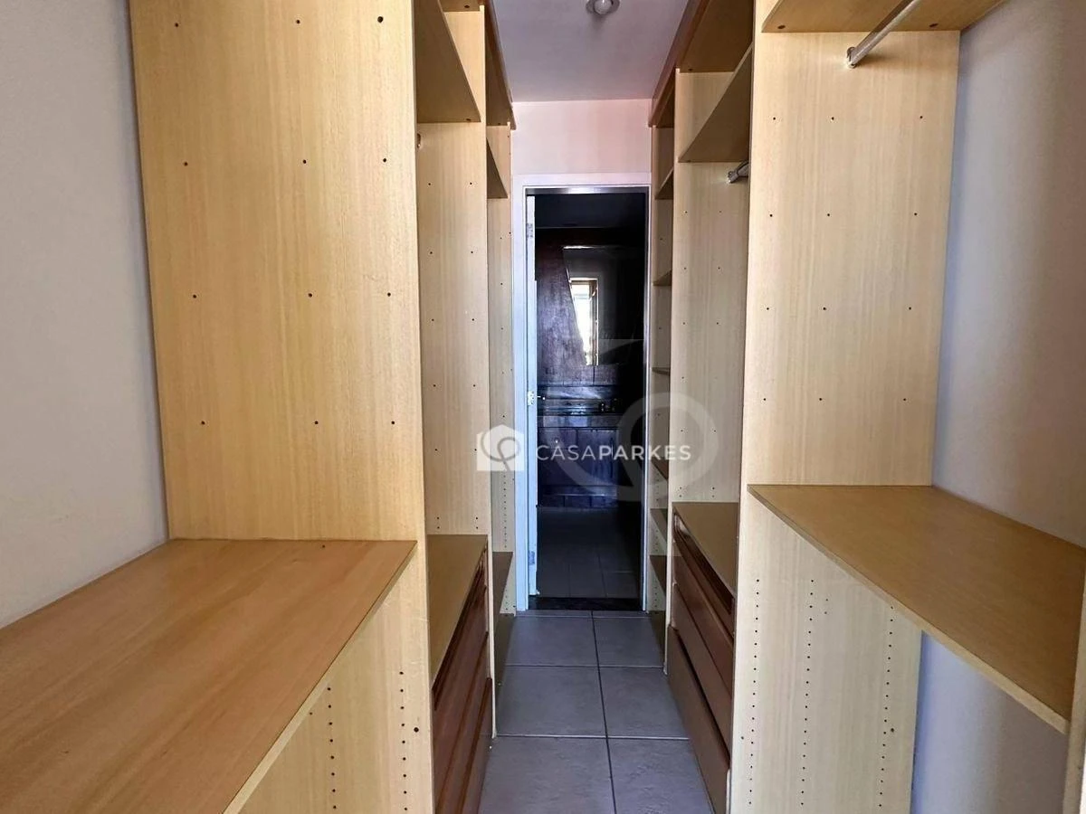 Квартира з 3 спальнями, 5 ванними кімнатами та 200 м² — photo 32