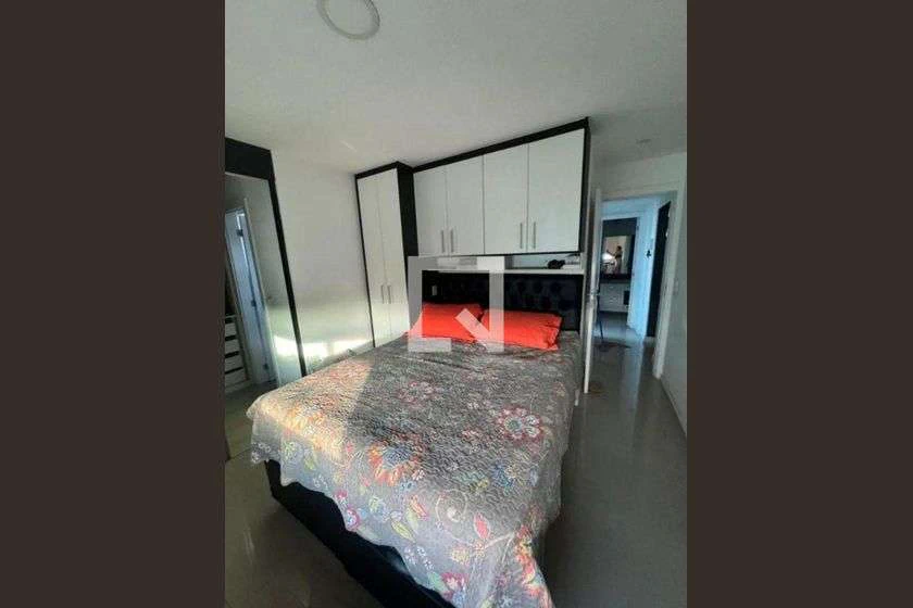 Top-floor rental with 3 bedrooms and 172 m² — photo 3