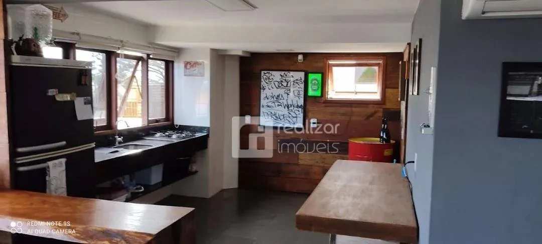 Casa con 4 dormitorios en suite y ventanales del suelo al techo — photo 8